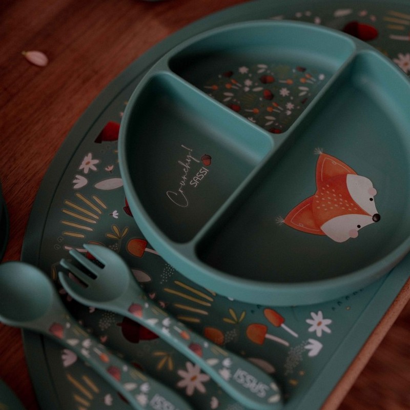 Tovaglietta per bambini in silicone verde decorata con ghiande e funghi